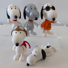 So many Snoopies – ReAction Figures 3.75″ from Charles M. Schulz’s Peanuts
