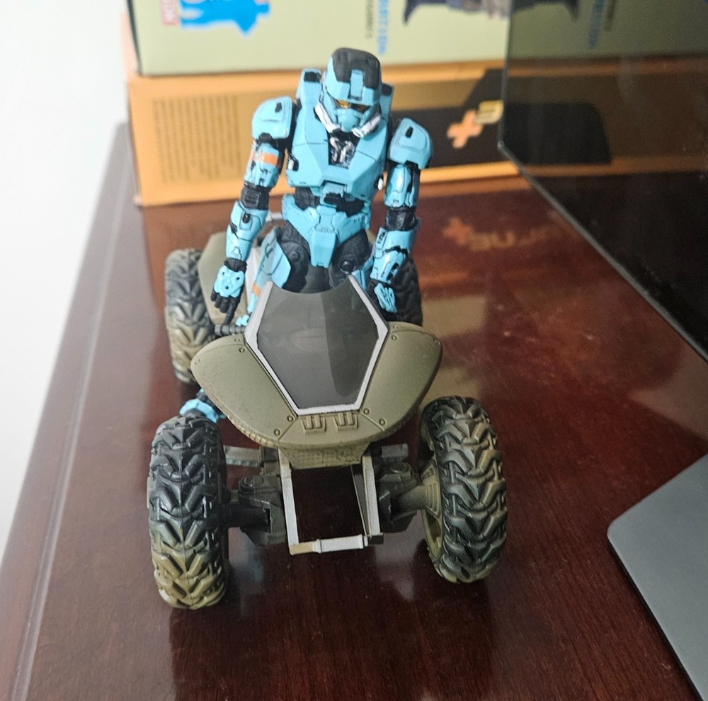 McFarlane halo 3 action figure – Mongoose with Spartan EOD (Cyan)