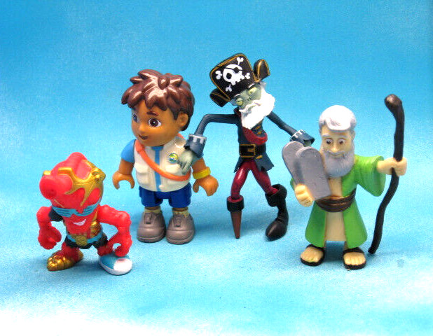 MIXED ACTION FIGURES LOT