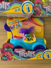 3 Imaginext DreamWorks Trolls Flower Fun Campsite Playset Poppy & Branch’s Buggy