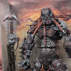 NECA Gears of War 2 Skorge Player Select Action Figure Chainsaw Staff NEW RARE