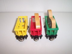 Thomas Wooden Train Circus Cars Wagon Car Lot Red Yellow Green 1997 1998