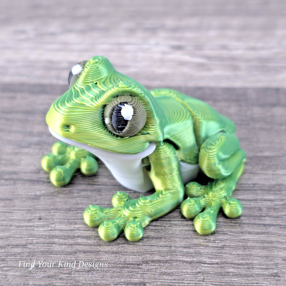 Mini Frog 3D Articulated Flexi Fidget Toy- Stocking Stuffer Gift- Desk Pet