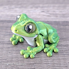 Mini Frog 3D Articulated Flexi Fidget Toy- Stocking Stuffer Gift- Desk Pet
