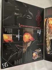 Star Wars “KYLO REN” The Black Series Light-Up Centerpiece NOB