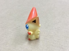 B.2011 Pokemon Finger Puppet Victini Figure Gotta Catch Them All Nintendo Bandai
