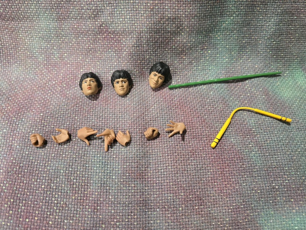 Bandai S.H. Figuarts Bruce Lee Game of Death Accessory Lot