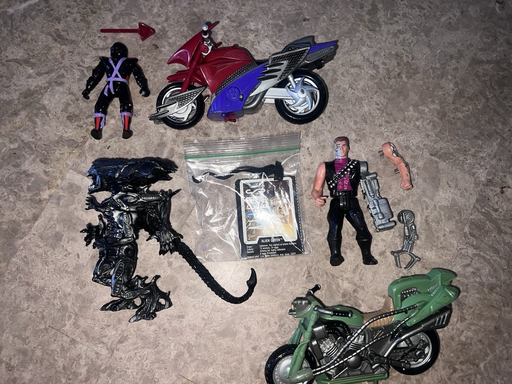 Vintage Teenage Mutant Ninja Turtles Aliens Terminator Figures & Vehicles