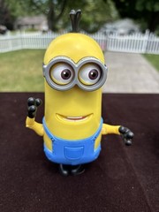 Universal Studios Thinkway Toys Minions Despicable Me Stuart Bob Dave Kevin?