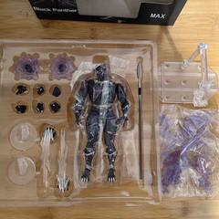 Amazing Yamaguchi Revoltech Black Panther Action Figure New In Box 6in China Ver