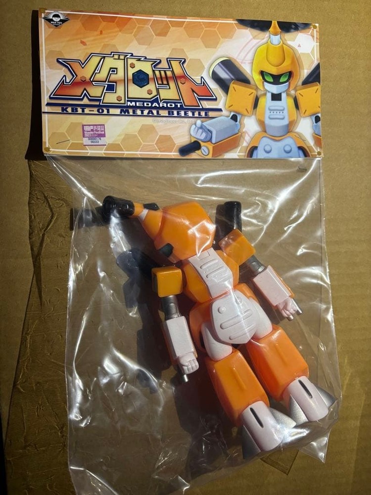 MAXTOY Metabee Medarot Sofubi Toy Original Version Vintage Showa Era