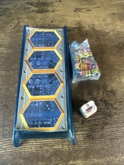 RARE 1997 MEDABOTS VINTAGE BATTLE ARENA HANGER BUNDLE FAST AND SAFE SHIPPING