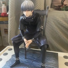 Tokyo Ghoul Kaneki Ken Sitting Figure PVC Anime Statue Collectible