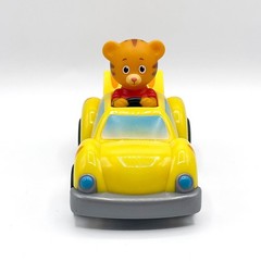 Daniel Tiger Yellow Car Pull-Back Racing Vehicle Racer 2017 Jakks Pacific PBS 6”