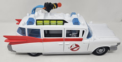 2021 Hasbro Ghostbusters Ecto-1 Playset w/ Extra Figures Original Cast + Ghosts