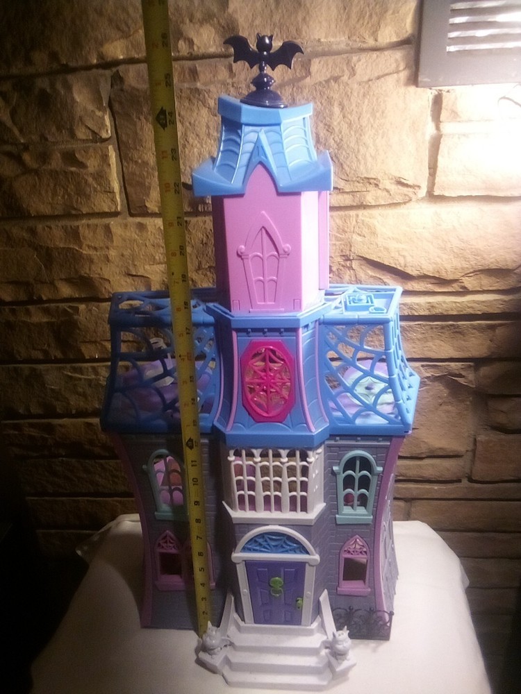 Disney Jr. Vampirina Scare B&B Doll Mansion Castle Play House Only. 27x15x11