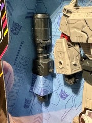 Transformers Studio Series MTMTE Leader Class Megatron (Battle Damage)