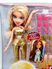 Bratz Magic Fashion Nails Cloe Doll and Accessories MGA Entertainment 368540