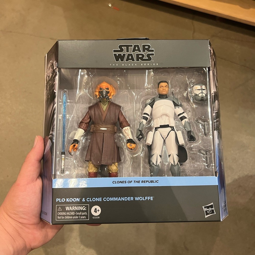Disney Parks 2026 Star Wars The Black Series Plo Koon Clone Commander Wolffe Set