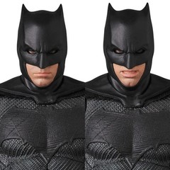 MAFEX 056 Batman Begins Suit Figure 17cm The Dark Knight PVC Model Collectible