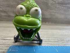 Grinch Christmas Playmates 2000 4″ Figure Collectible *Details*