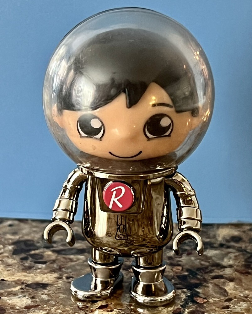 Ryan’s World Ryan Silver Astronaut Space Suit 3″ Figure – Bonkers Toys 2018