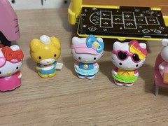 Hello Kitty Lot Of Figures, Accessories, And Vehicles School Bus Food Truck