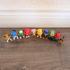 Paw Patrol Lot of 10 Figures Marshall Chase Skye Rubble Zuma Tracker Wheeler cat