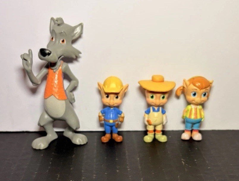 Disney Jr Goldie & Bear Just Play Lot Of 4 Figures Cake Topper Bad Wolf 3 Pigs