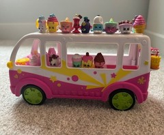Shopkins Exclusive, Special Edition Scoops Ice Cream Truck Bundle