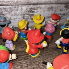 Vintage 1981 Mego Corp Clown Around PVC Figures 2″ Bundle Lot Of 25 w/ 10 Cards
