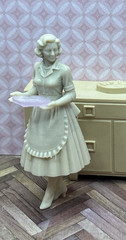 1:24 1950 Housewife Hostess Homemaker Figure Inspired by Marx