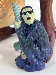 1996 Vintage Galoob Men In Black Alien Terrorist 10″ Action Figure