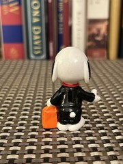 PEANUTS WHITMAN SNOOPY TRICK OR TREAT SKELETON FIGURE