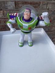 Disney Pixar Toy Story Talking Buzz Lightyear Action Figure 12” Wings. Works