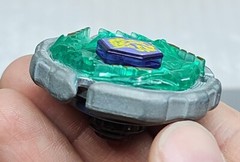 TAKARA TOMY Ray Unicorno Striker D125CS Metal Beyblade BB-71 – FREE SHIPPING