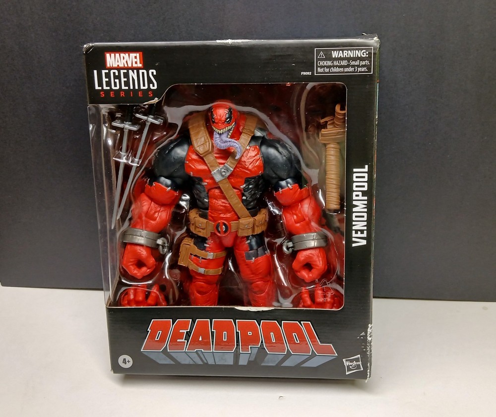 Marvel Legends Venompool Deluxe Deadpool Target Exclusive Figure ( BOX DAMAGE )