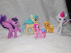 Hasbro My Little Pony Random Pony Set of 5.