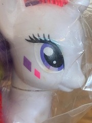 My Little Pony RARITY NEON RAINBOW POWER International, UK, China – 3″, G4, MIP