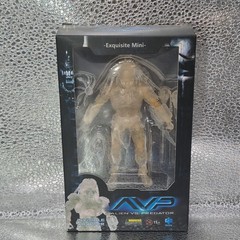 Hiya Toys Aliens vs Predator AVP Invisible Chopper Figure (1:18 Scale) Sealed