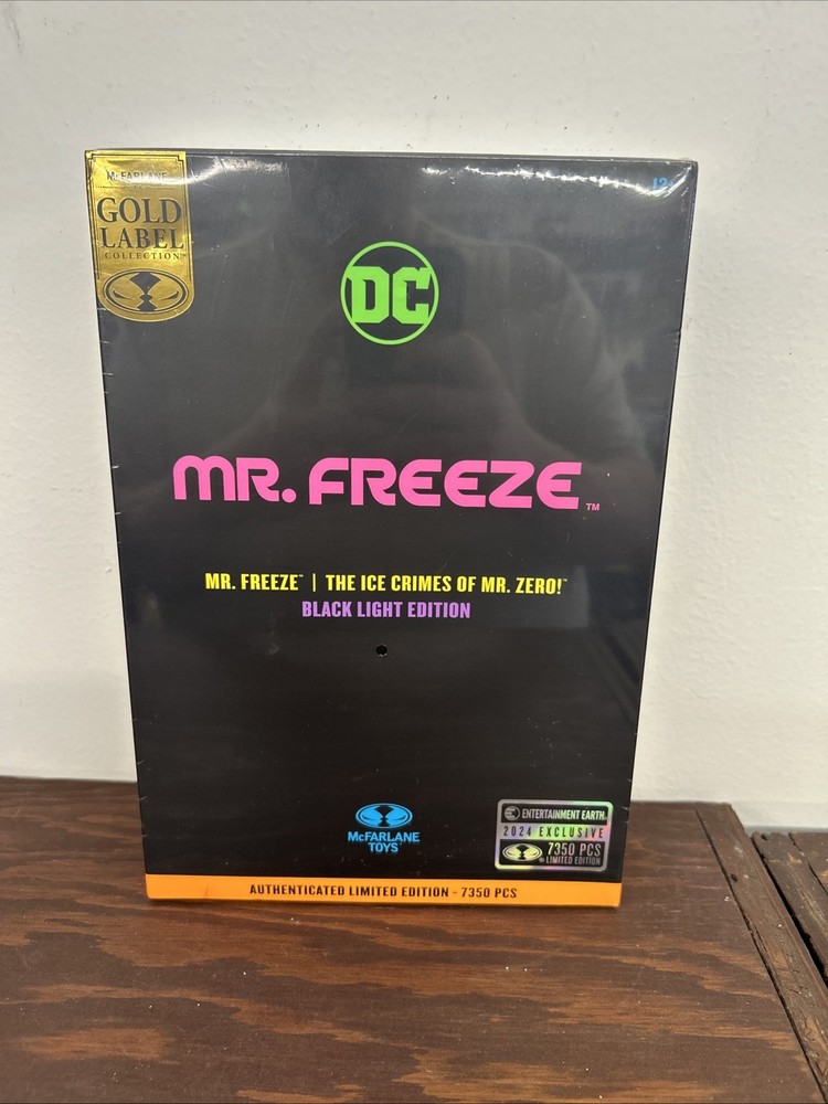 McFarlane DC Gold Label: Mr. Freeze ~ Black Light EE Exclusive 1 Of 7350