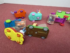 Vintage lot of 8 Warner Tiny toons functioning vehicles 2.5 inches long 1992