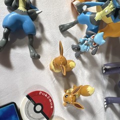 Pokémon Plastic Figure Set Lot w/ Dragonite Lucario Garchomp Eevee Charmander