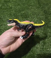 Zuru 5 Surprise Dino Strike Series 4 Jurassic T-REX 6 In