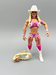 WWE Elite Series 113 Tiffany Stratton Wrestling Action Figure Mattel