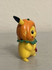 HALLOWEEN PIKACHU POKEMON 1.5” ACTION FIGURE TOY (PRE-OWNED)