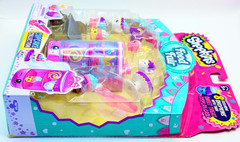 Shopkins Food Fair Cup Cake Collection 8 Pieces Plus Tray Tongs & Display New