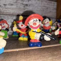 Vintage 1981 Mego Corp Clown Around PVC Figures 2″ Bundle Lot Of 25 w/ 10 Cards