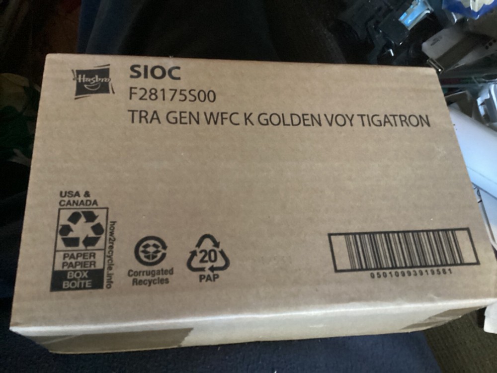 Transformers WFC Golden Disk Collection MUTANT TIGATRON New Sealed Double Boxed