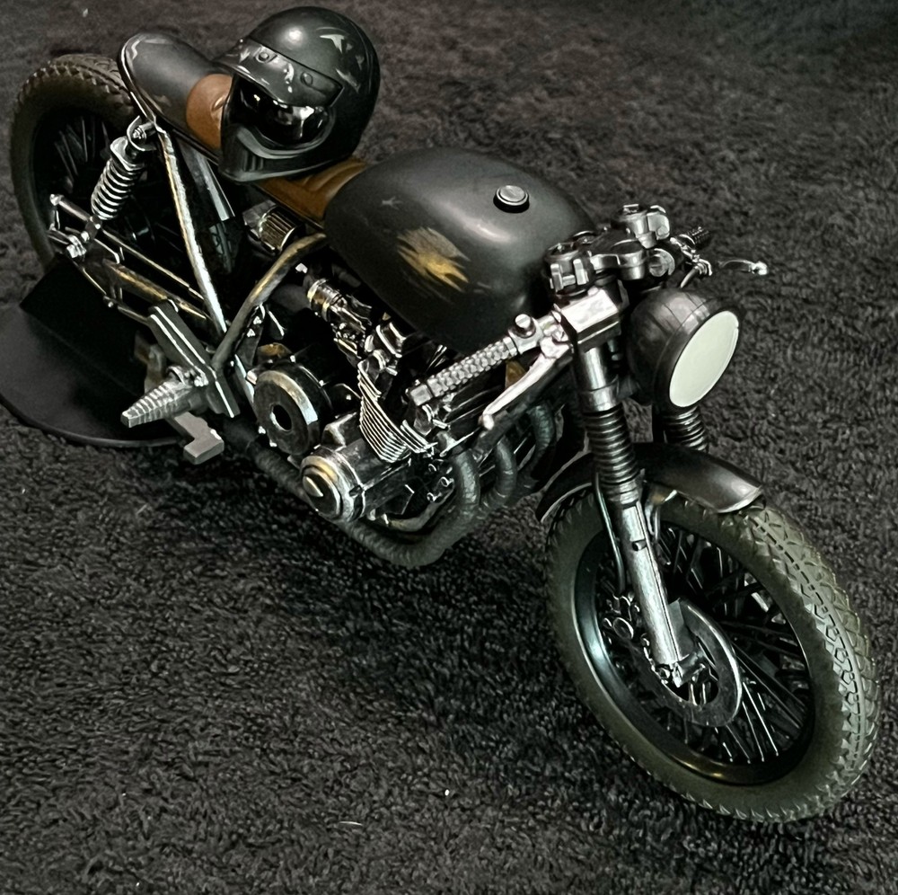 THE DRIFTER MOTORCYCLE & HELMET • THE BATMAN McFARLANE DC MULTIVERSE